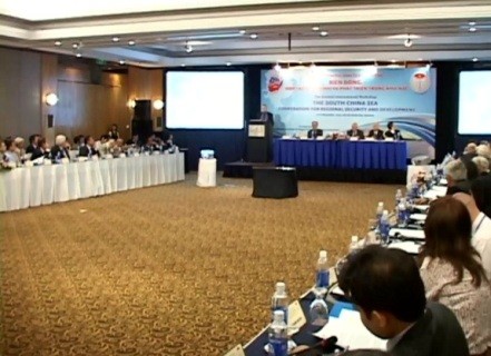 Ảnh: Hội thảo quốc tế lần hai tại Thành phố Hồ Chí Minh, tháng 11/2010 (Theo nghiencuubiendong.vn)